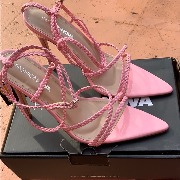 Heels - Picture 3 of 4